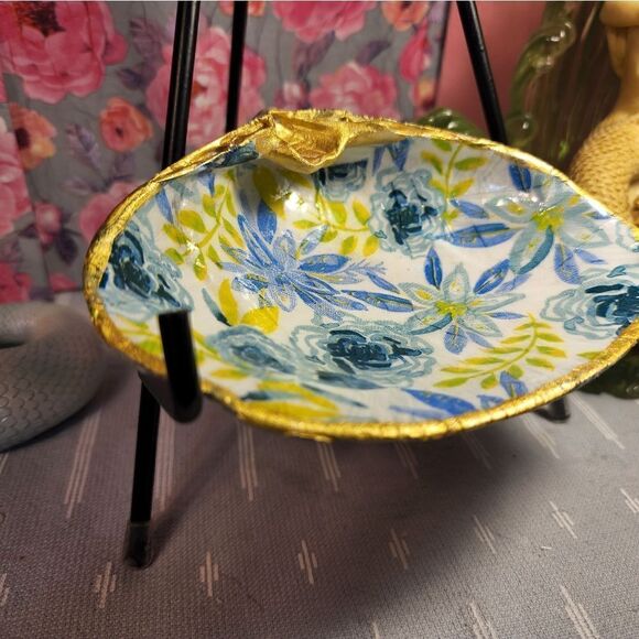 DECOUPAGE CLAM SHELL DECOUPAGE FLOWERS TRINKET DISH - Picture 2 of 10